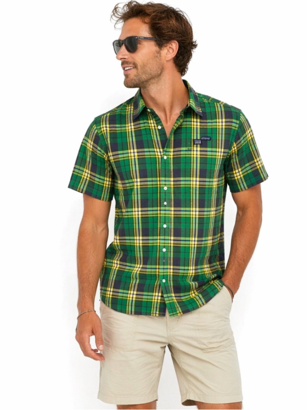 Patagonia Men’s Organic Cotton Plaid Green‎ Button front size Medium